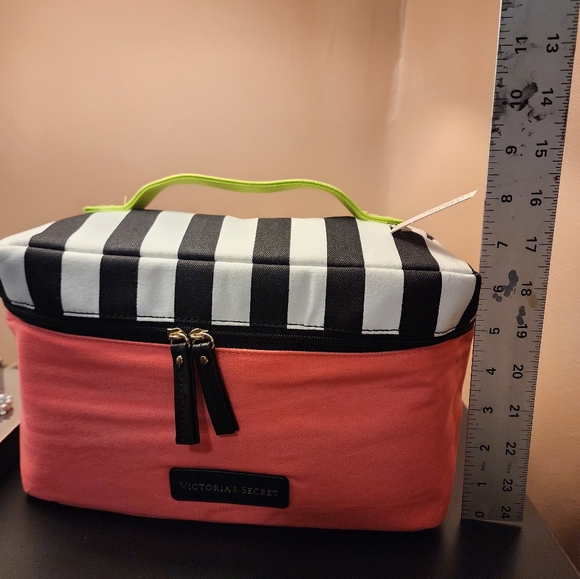 Makeup case - Picture 2 of 6